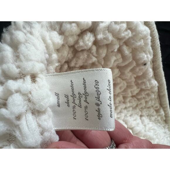 Harper Heritage Shearling Vest, Small - Picture 6 of 8